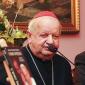  Kard. Stanisław Dziwisz nie wykluczył, że powstaną kolejne książki o Janie Pawle II, oparte na jego wspomnieniach i notatkach