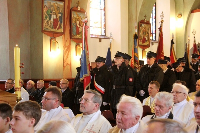 Pożegnanie śp. ks. kan. Alojzego Oleksika z Jasienicy