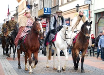  Uczestników do betlejemskiej szopki prowadzą Trzej  Królowie