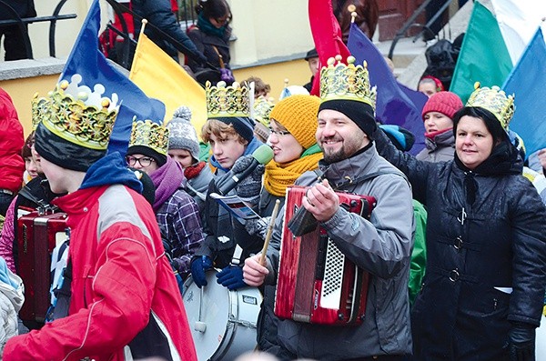  Dla zachęty, by przyjść na tegoroczny orszak, przypominamy, jak było rok temu