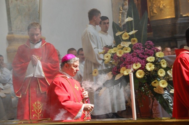 Bp Henryk Tomasik przewodniczy liturgii na Jasnej Górze