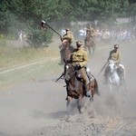 Kolejny raz na rocznicę bitwy warszawskiej Przemysław Bednarczyk przygotował rekonstrukcję historyczną o wojnie polsko-bolszewickiej