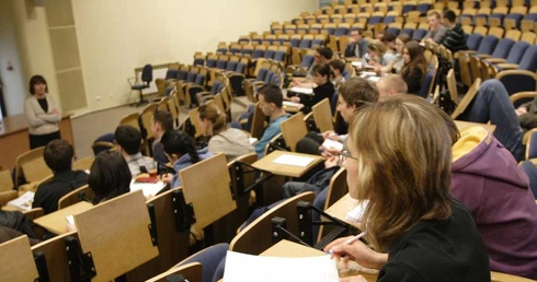 Gender ośmiesza polską naukę