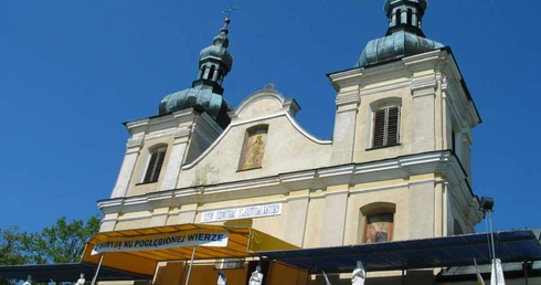 Profanacja w Kalwarii Pacławskiej
