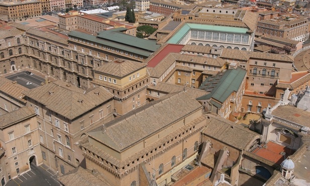 Pielgrzymi oblegają Muzea Watykańskie