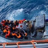Ponad 800 imigrantów uratowanych