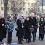 Wprowadzenie urny śp. Wojciecha Kilara do katedry