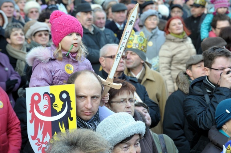 Orszak w Świdnicy - hołd na Rynku