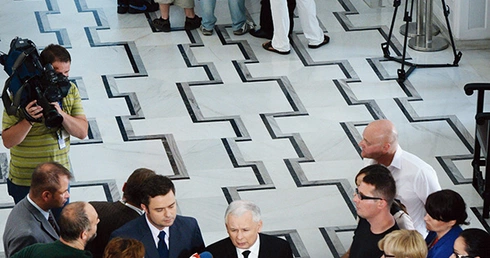 Jarosław Kaczyński okazał się „mistrzem przetrwania”.  Czy Jarosław Gowin okaże się  „nową siłą”?