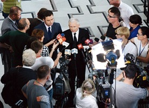 Jarosław Kaczyński okazał się „mistrzem przetrwania”.  Czy Jarosław Gowin okaże się  „nową siłą”?