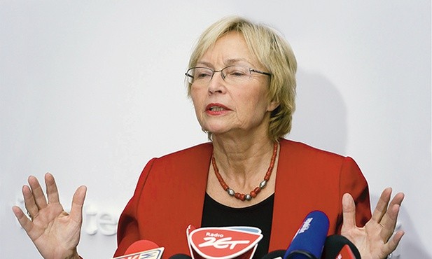 Min. Lena Kolarska-Bobińska deklaruje, że nie chce wprowadzać zmian w ministerialnych przepisach