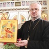 – Wierni trzy razy czynią znak krzyża i całują ikonę Bożego Narodzenia – wyjaśnia ks. prot. dr Dariusz Ciołka