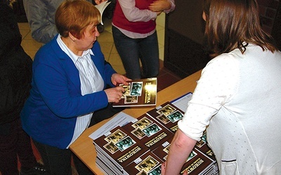  Coraz więcej środowisk mówi głośno o potrzebie oddania niedzieli rodzinom