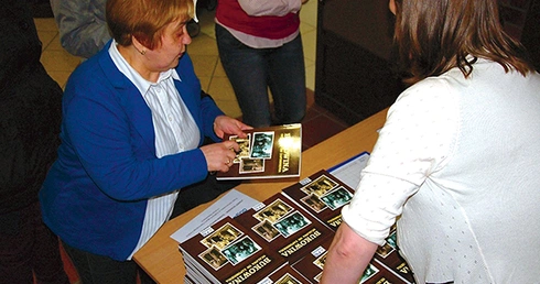  Coraz więcej środowisk mówi głośno o potrzebie oddania niedzieli rodzinom