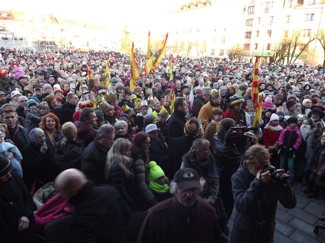 Orszak Trzech Króli w Ostrowcu 