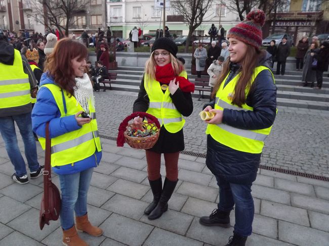 Orszak Trzech Króli w Ostrowcu 