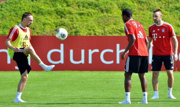 Bayern nr 1, Legia nr 82
