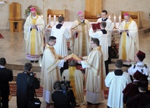 Biskup Rudolf Pierskała przyjął święcenia