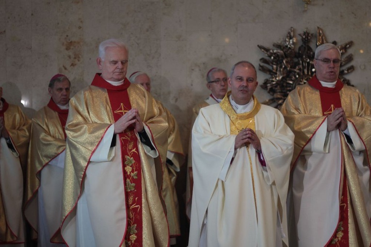 Uroczystość święceń ks. bp. Rudolfa Pierskały