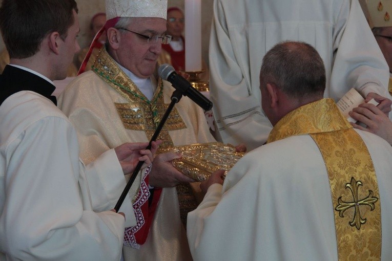 Uroczystość święceń ks. bp. Rudolfa Pierskały