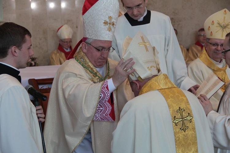 Uroczystość święceń ks. bp. Rudolfa Pierskały