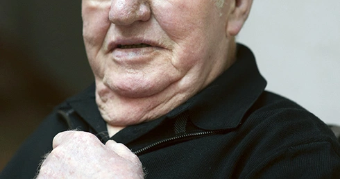 Yoram Fridman odwiedził Polskę trzy razy. Mimo zaproszeń nie jeździ z wycieczkami izraelskiej młodzieży, która corocznie przyjeżdża do Polski i przez 7 dni odwiedza wyłącznie obozy koncentracyjne