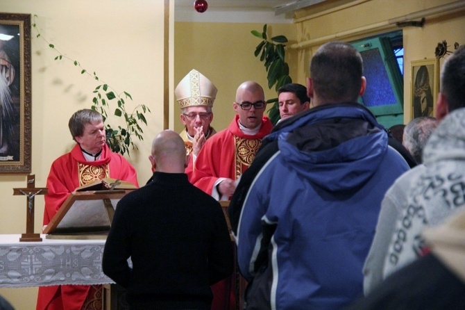 Bierzmowanie w Załadzie Karnym w Szerokiej