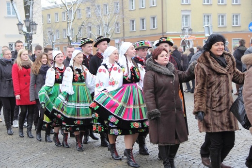 Polonez na Starym Rynku w Łowiczu