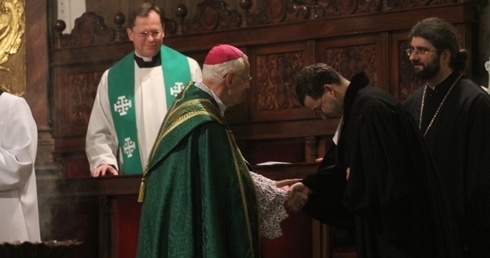 Mały gest jedności