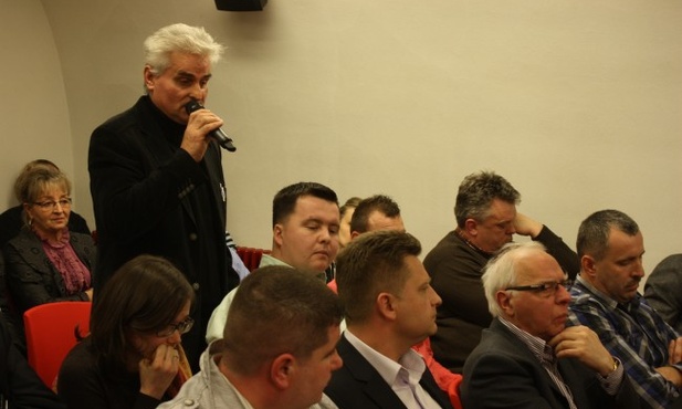 Polityczny dym