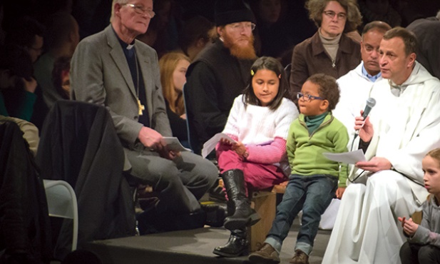 – Róbmy wszystko, co można zrobić razem z chrześcijanami innych wyznań, nie róbmy niczego, nie licząc się z nimi – zachęca brat Alois (pierwszy z prawej)