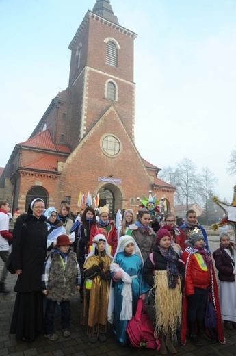 Kolędnicy misyjni w Niegowici