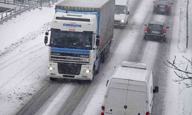 Świętokrzyskie: 12,8 tys. odbiorców bez prądu