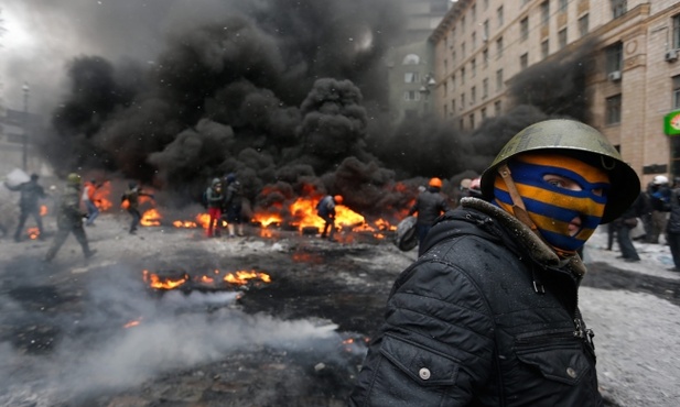 Kijów: Przywoźcie opony! One ratują życie!