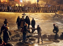 Światło na oświecenie i znak sprzeciwu