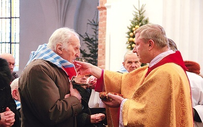 Biskup Wiesław Szlachetka  po raz pierwszy sprawował Eucharystię  dla środowiska byłych więźniów obozu  w Sztutowie