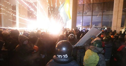 Dziesiątki dziennikarzy i medyków rannych