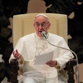 Papież do KNW: wiara to nie ideologia