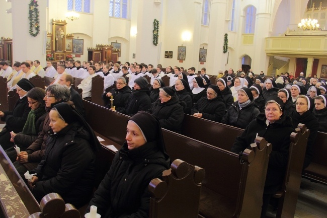 Archidiecezjalne obchody święta Ofiarowania Pańskiego 