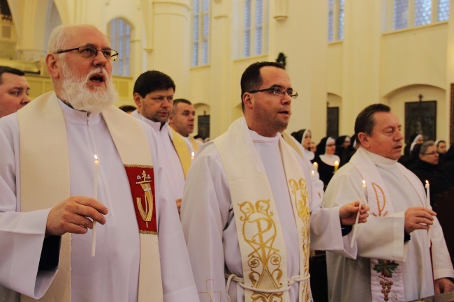 Archidiecezjalne obchody święta Ofiarowania Pańskiego 