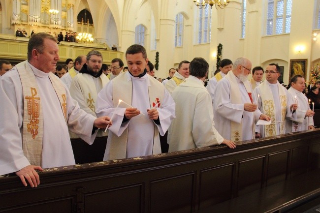 Archidiecezjalne obchody święta Ofiarowania Pańskiego 