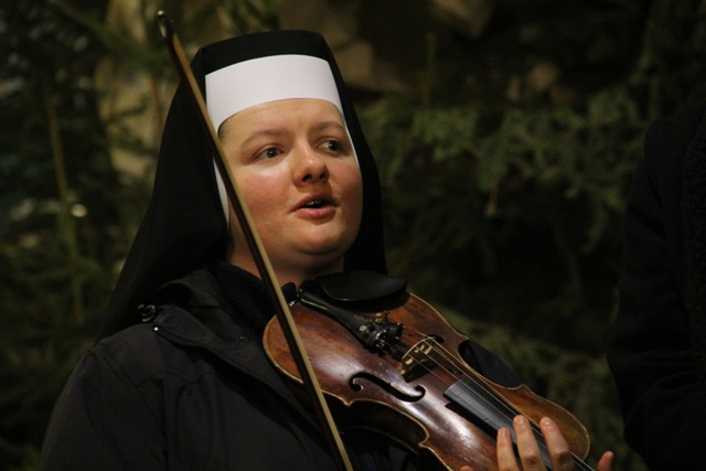 Koncert Józefa Skrzeka i górali dla Stecówki