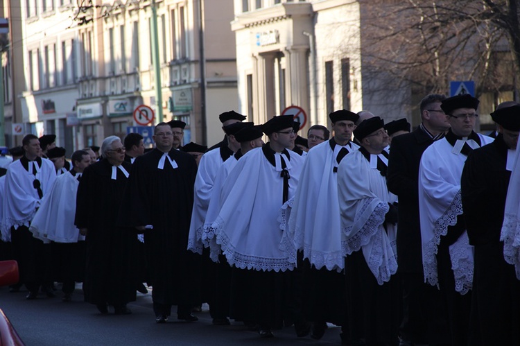 Pogrzeb bp. Tadeusza Szurmana