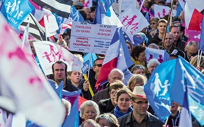 2 lutego 2014 r. Przez Paryż po raz kolejny przeszła kilkusettysięczna manifestacja w proteście przeciwko wprowadzaniu we Francji praw uderzających w rodzinę