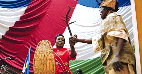 Catherine Samba-Panza jest chrześcijanką, pierwszą w historii Republiki Środkowoafrykańskiej kobietą na stanowisku prezydenta