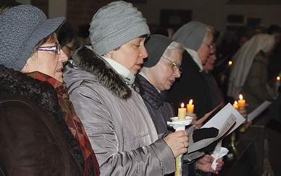  W czasie Eucharystii osoby konsekrowane odnowiły śluby zakonne 