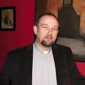  Ks. dr Zbigniew Czernik od ponad miesiąca organizuje życie olsztyńskiej parafii, po przekazaniu jej przez wojsko archidiecezji warmińskiej