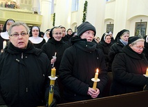  Polscy biskupi podkreślają, że życie konsekrowane nie jest czymś nudnym, bezbarwnym, niedzisiejszym, przeznaczonym dla tych, którzy nie są w stanie poradzić sobie w życiu