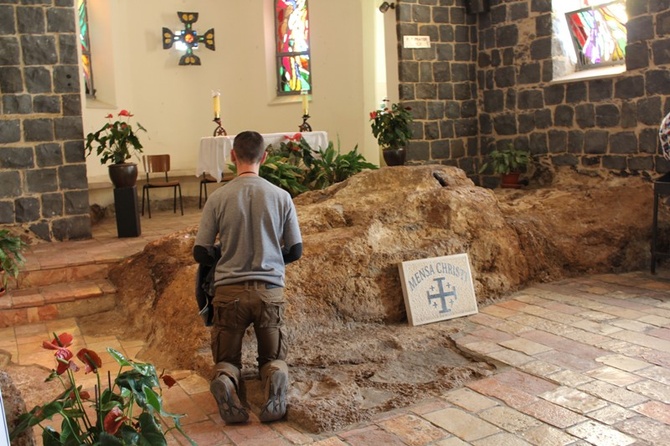 2. W Galilei, nad Jordanem, na Górze Tabor i na pustyni