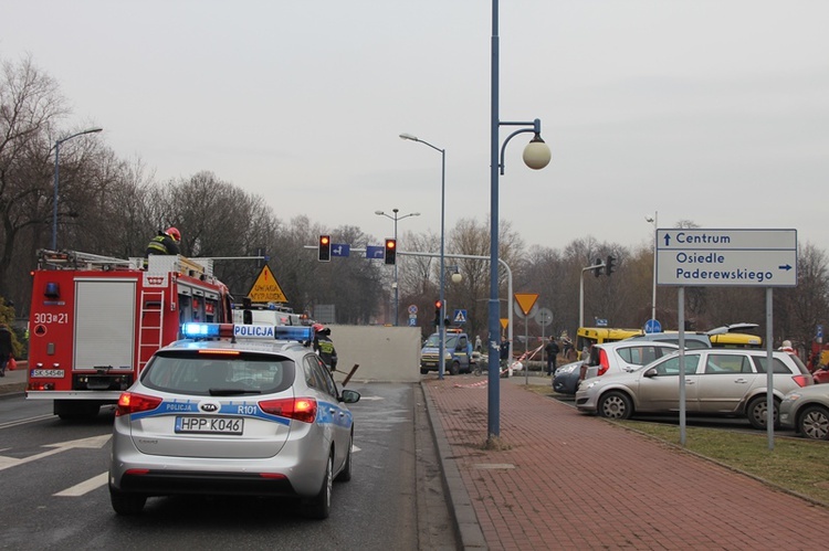 Wypadek autobusu w Katowicach